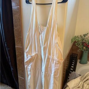 Cream Sleeveless Jumpsuit with Pockets